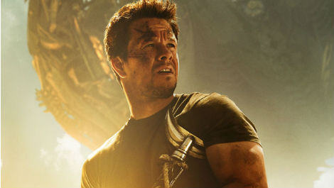mark-wahlberg-stars-in-new-poster-for-transformers-age-of-extinction-157794-a-1393917640-470-75